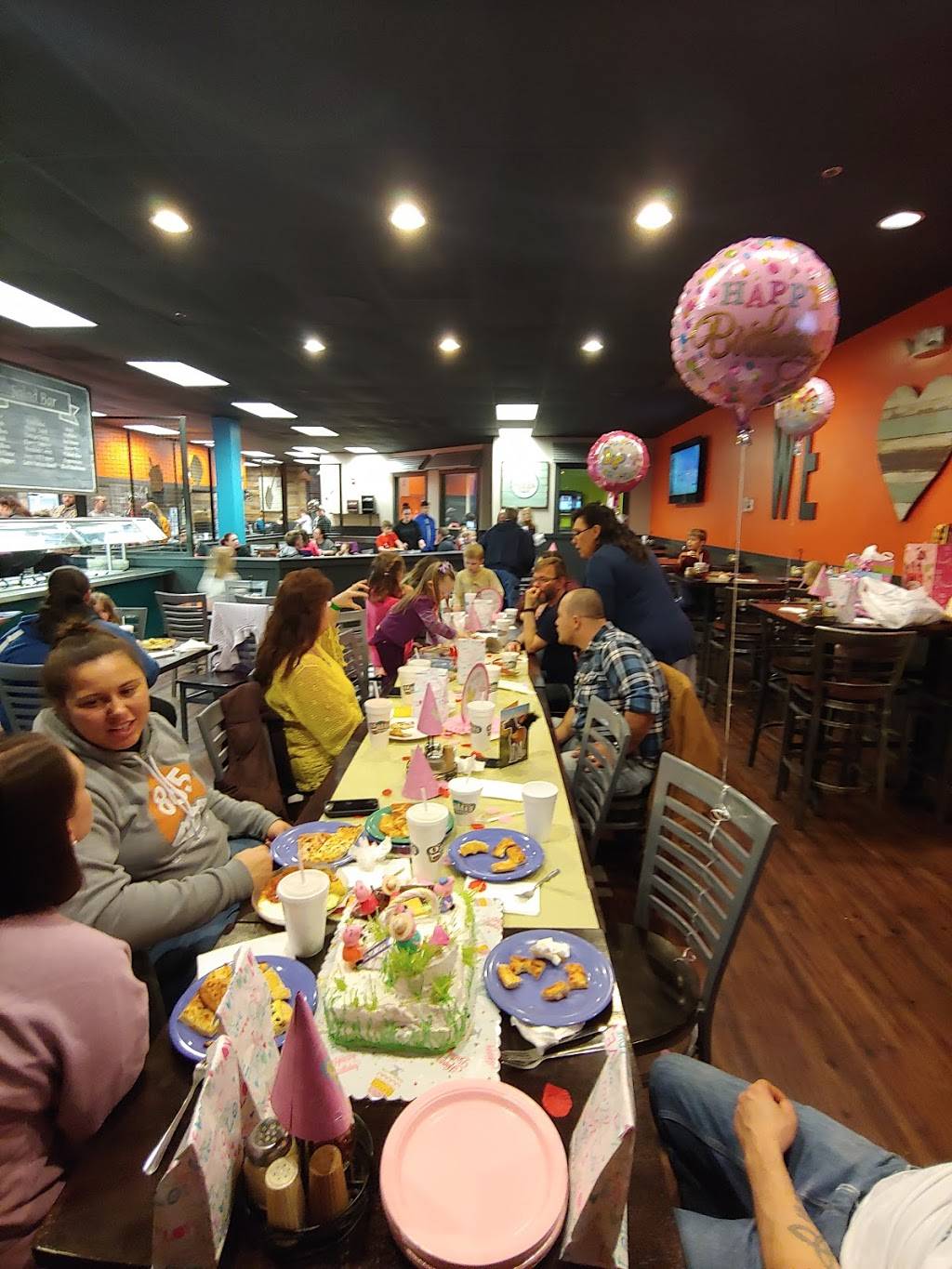 Mr. Gattis Pizza | meal takeaway | 1616 W Broadway Ave, Maryville, TN 37801, USA | 8659819999 OR +1 865-981-9999