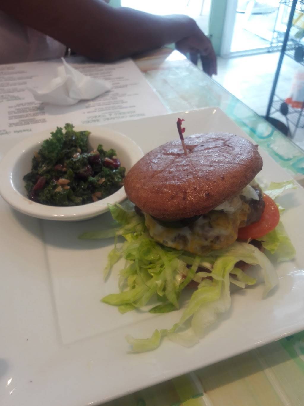 Fresh Organic Restaurant | restaurant | 1880 37th St #5, Vero Beach, FL 32960, USA | 7729251940 OR +1 772-925-1940