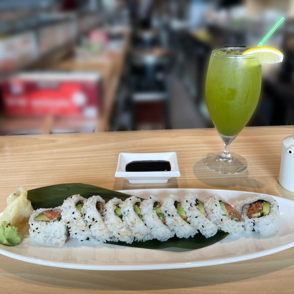 Zen Sushi + Robata Grill | restaurant | 9690 Glades Rd, Boca Raton, FL 33434, USA | 5615762290 OR +1 561-576-2290