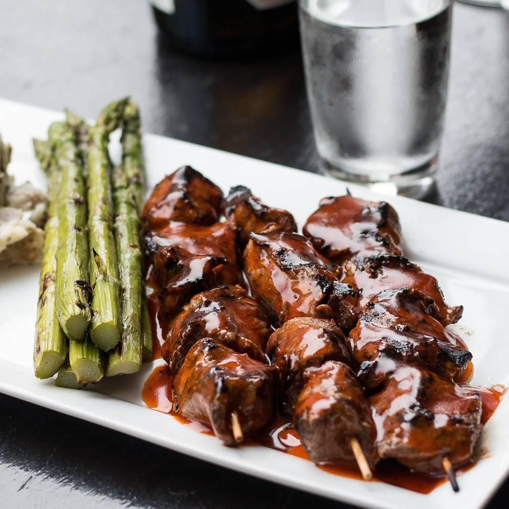 Diamonds Steak and Seafood | restaurant | 100 S Main St 1st Floor, Royal Oak, MI 48067, USA | 2482915201 OR +1 248-291-5201