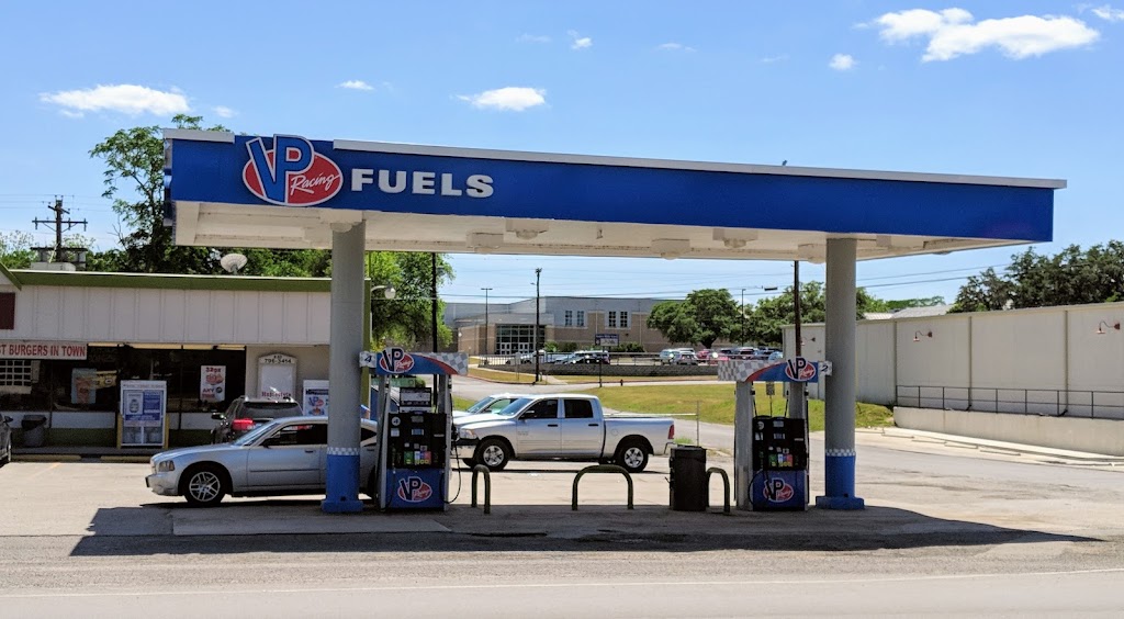 VP Racing 5 Points Market | restaurant | 607 Main St, Bandera, TX 78003, USA | 8307963414 OR +1 830-796-3414