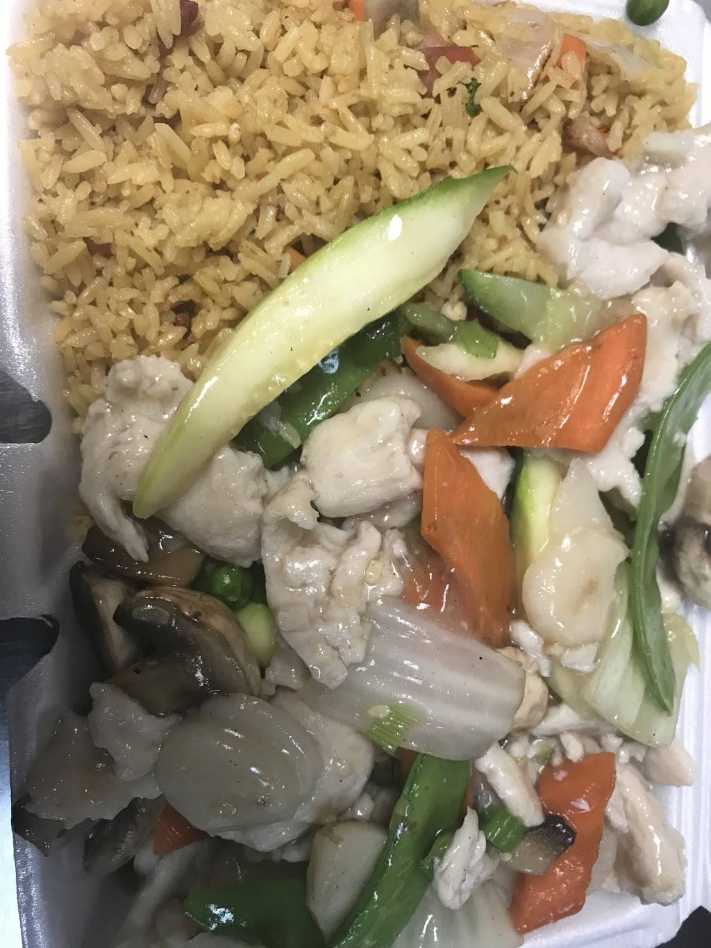 Magic Wok | restaurant | 4600 Summerlin Rd C5, Fort Myers, FL 33919, USA | 2392756938 OR +1 239-275-6938