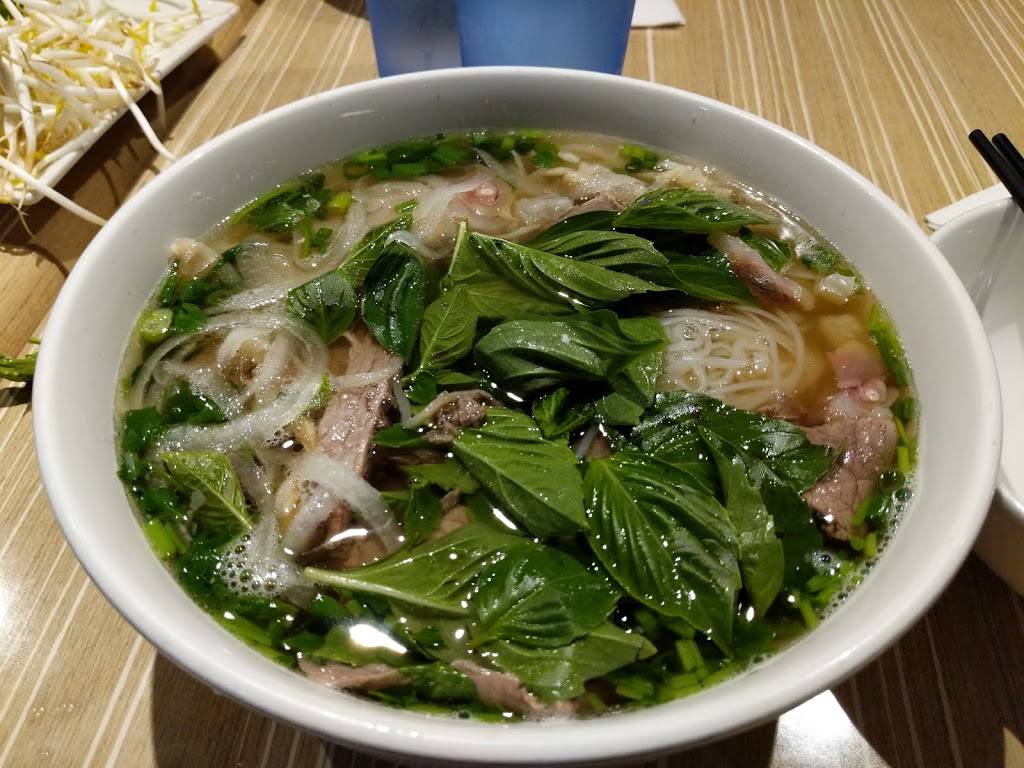 Pho-nomenal | restaurant | 5825 Stetson Hills Blvd #100, Colorado Springs, CO 80923, USA | 7195970277 OR +1 719-597-0277
