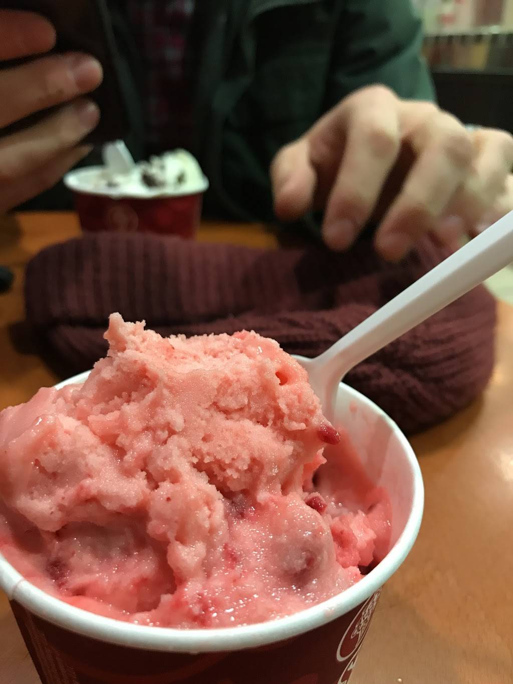 Cold Stone Creamery | bakery | 1611 Sherman Ave, Evanston, IL 60201, USA | 8474249000 OR +1 847-424-9000