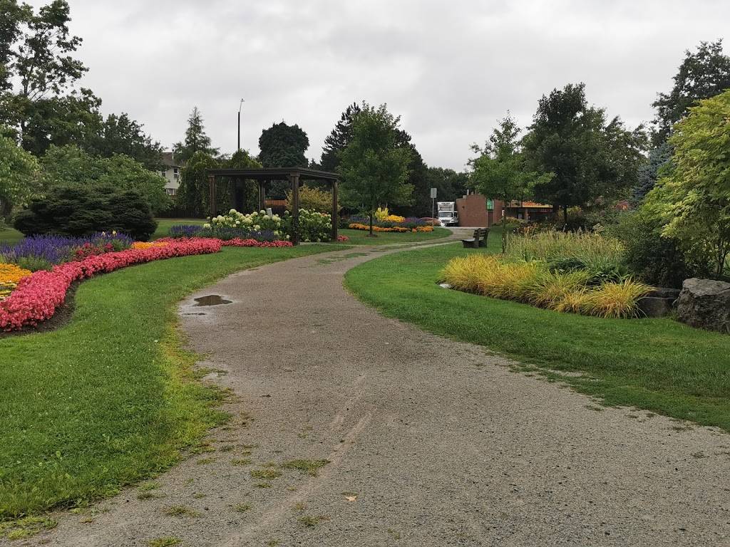 Red Chillie | restaurant | 1131 Nottinghill Gate, Oakville, ON L6M 2G3, Canada | 9058271779 OR +1 905-827-1779