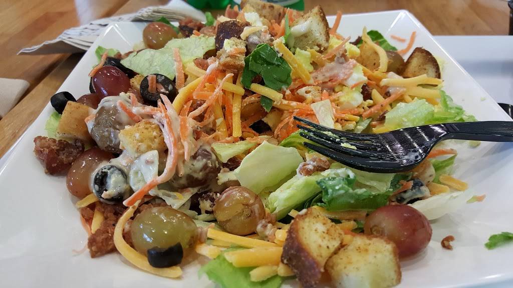 Saladworks | restaurant | 1991 Sproul Rd #45, Broomall, PA 19008, USA | 6103599926 OR +1 610-359-9926