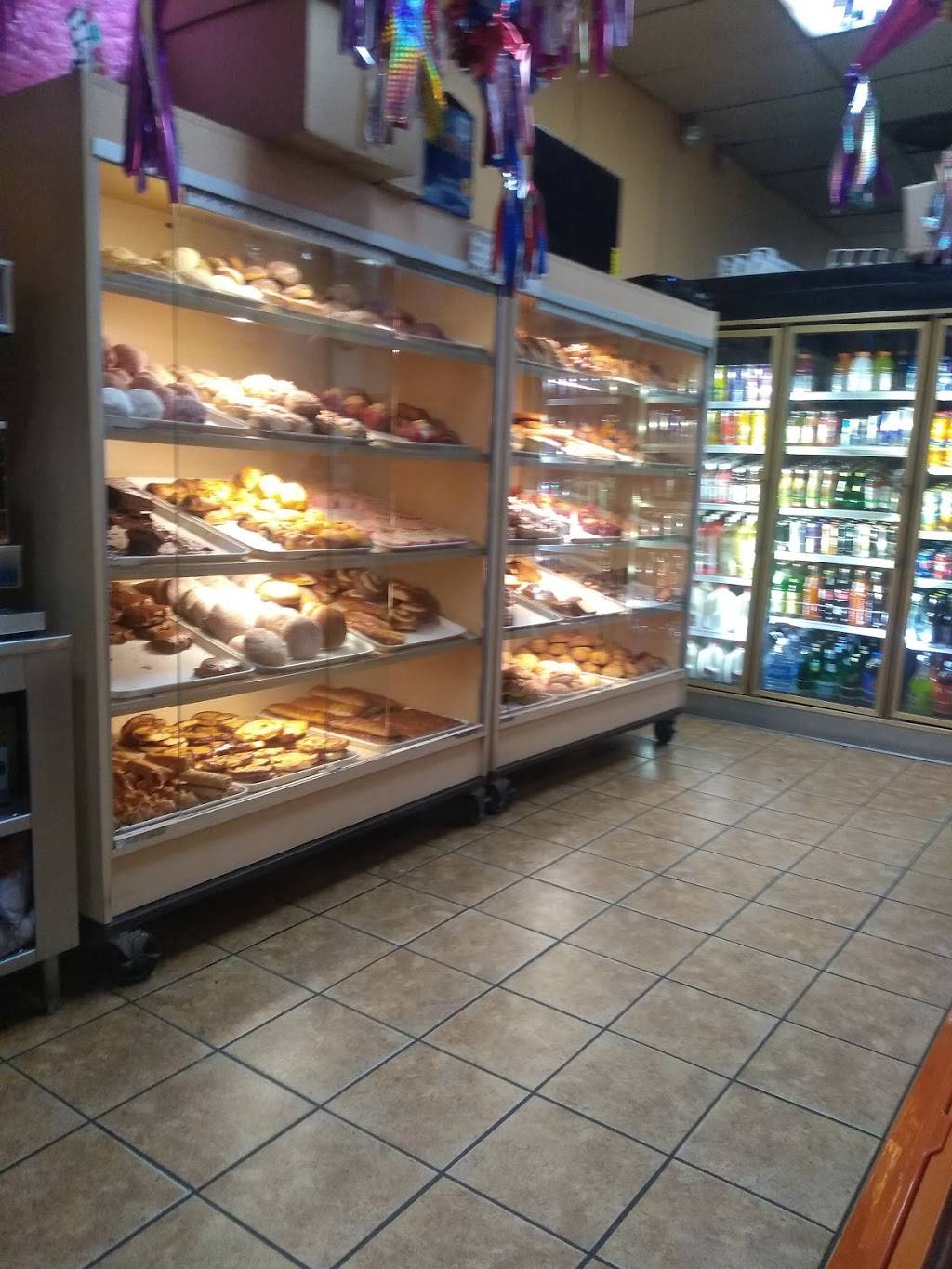 Carlas Bakery & Mexican Food Restaurant Moorpark | cafe | 391 Los Angeles Ave, Moorpark, CA 93021, USA | 8055300972 OR +1 805-530-0972