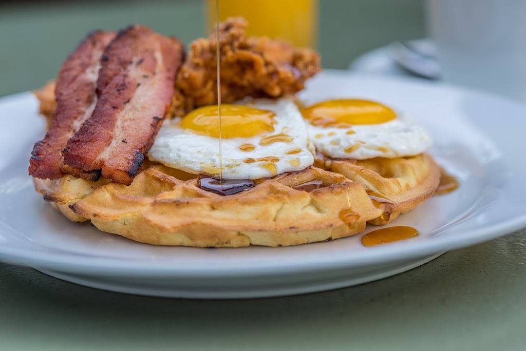 Blossom | restaurant | 171 E Bay St, Charleston, SC 29401, USA | 8437229200 OR +1 843-722-9200