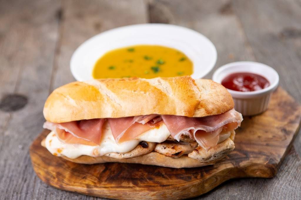 La Fontana Ristorante | restaurant | 10702 NW 74th St, Doral, FL 33178, USA | 3054709614 OR +1 305-470-9614