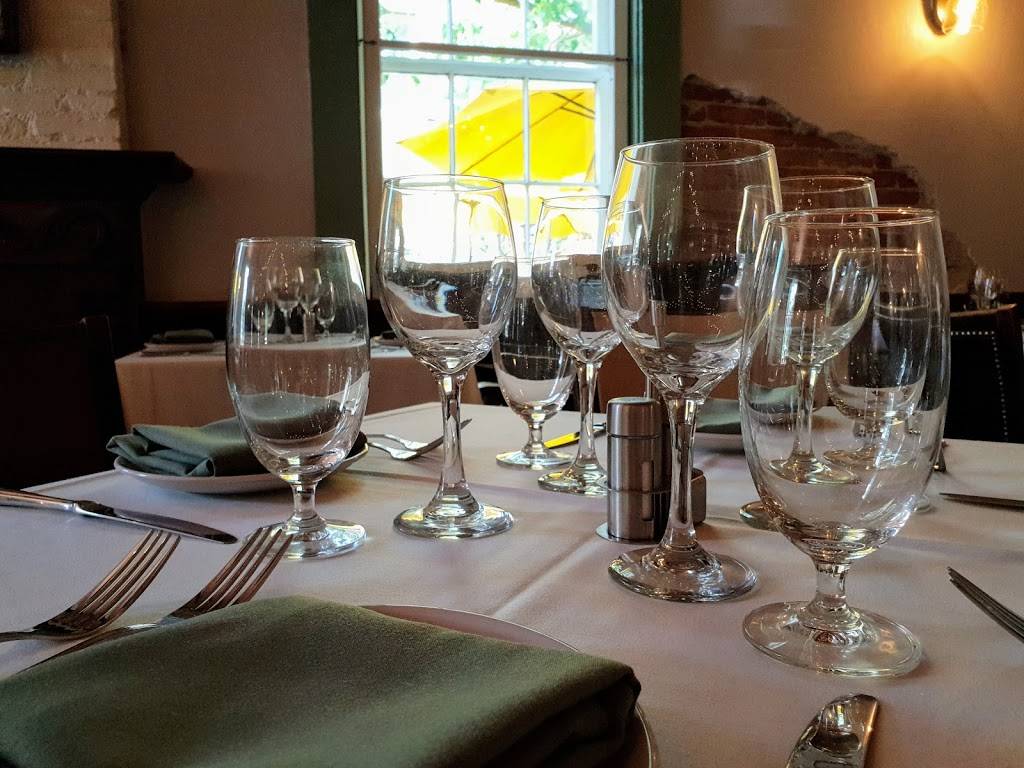 Tompkins by The Rack House | restaurant | 500 S Main St, St Charles, MO 63301, USA | 6364936332 OR +1 636-493-6332