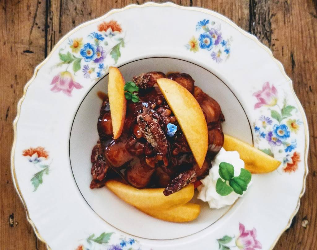 Matties | restaurant | 811 W Live Oak St, Austin, TX 78704, USA | 5124441888 OR +1 512-444-1888