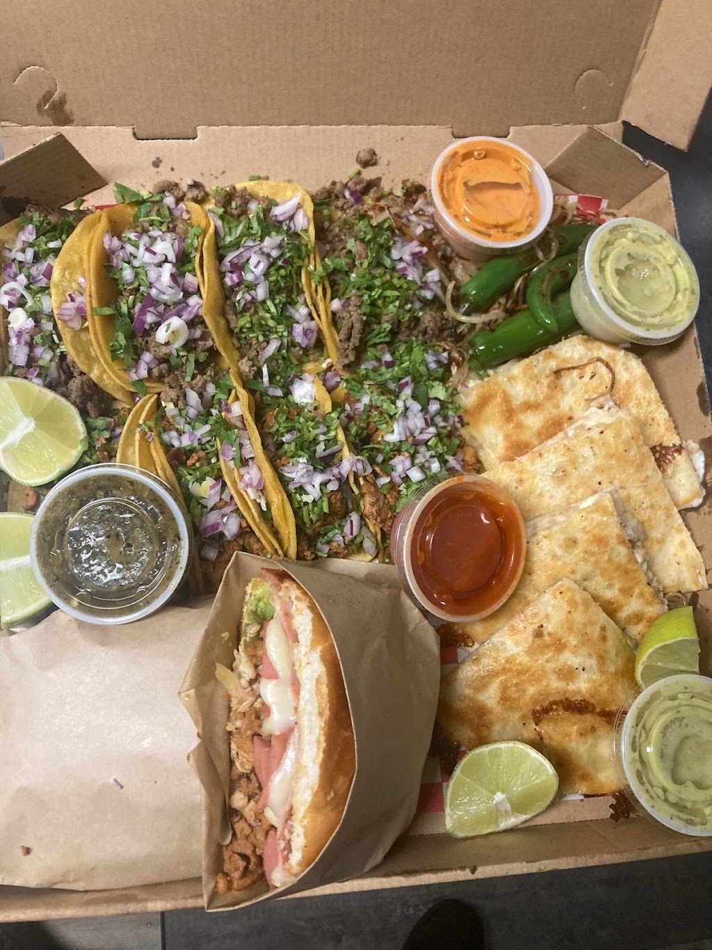 taqueria la reina | restaurant | 2123 Malcolm Ave, Newport, AR 72112, USA | 8702176102 OR +1 870-217-6102