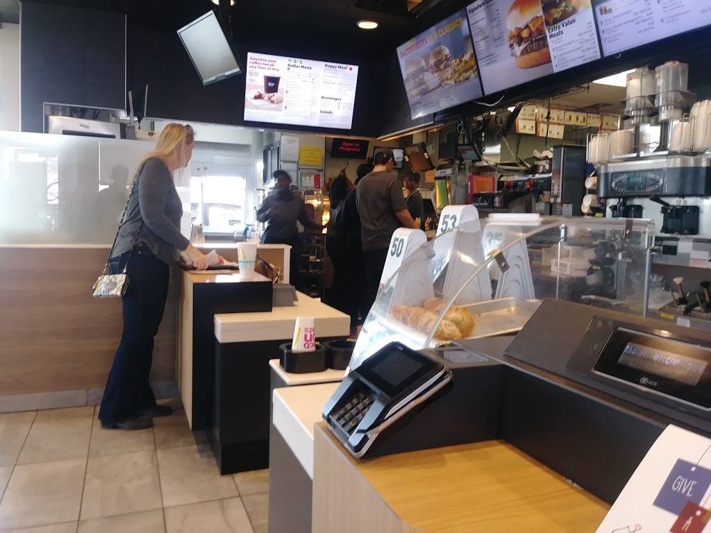 McDonalds | restaurant | 4007 W Baring Trace, Peoria, IL 61615, USA | 3096933540 OR +1 309-693-3540