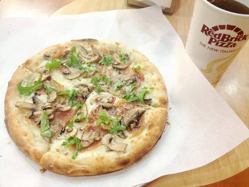 RedBrick Pizza | restaurant | 550 Deep Valley Dr, Palos Verdes Peninsula, CA 90274, USA | 3105444040 OR +1 310-544-4040