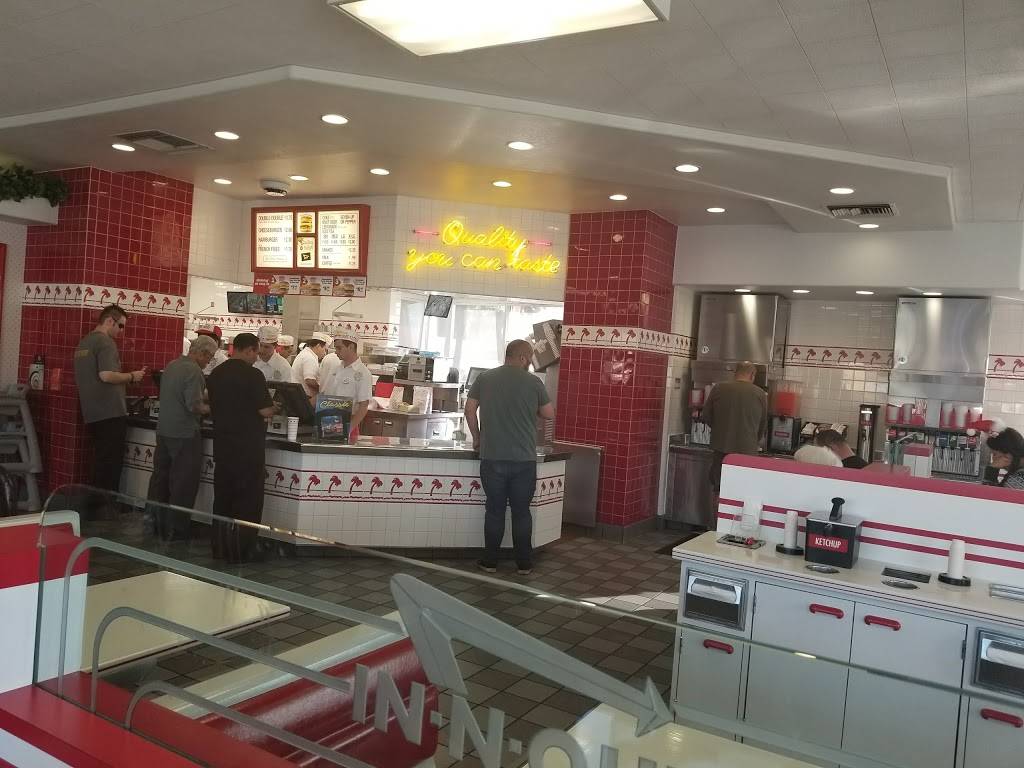 In-N-Out Burger | restaurant | 3361 S Bristol St, Santa Ana, CA 92704, USA | 8007861000 OR +1 800-786-1000