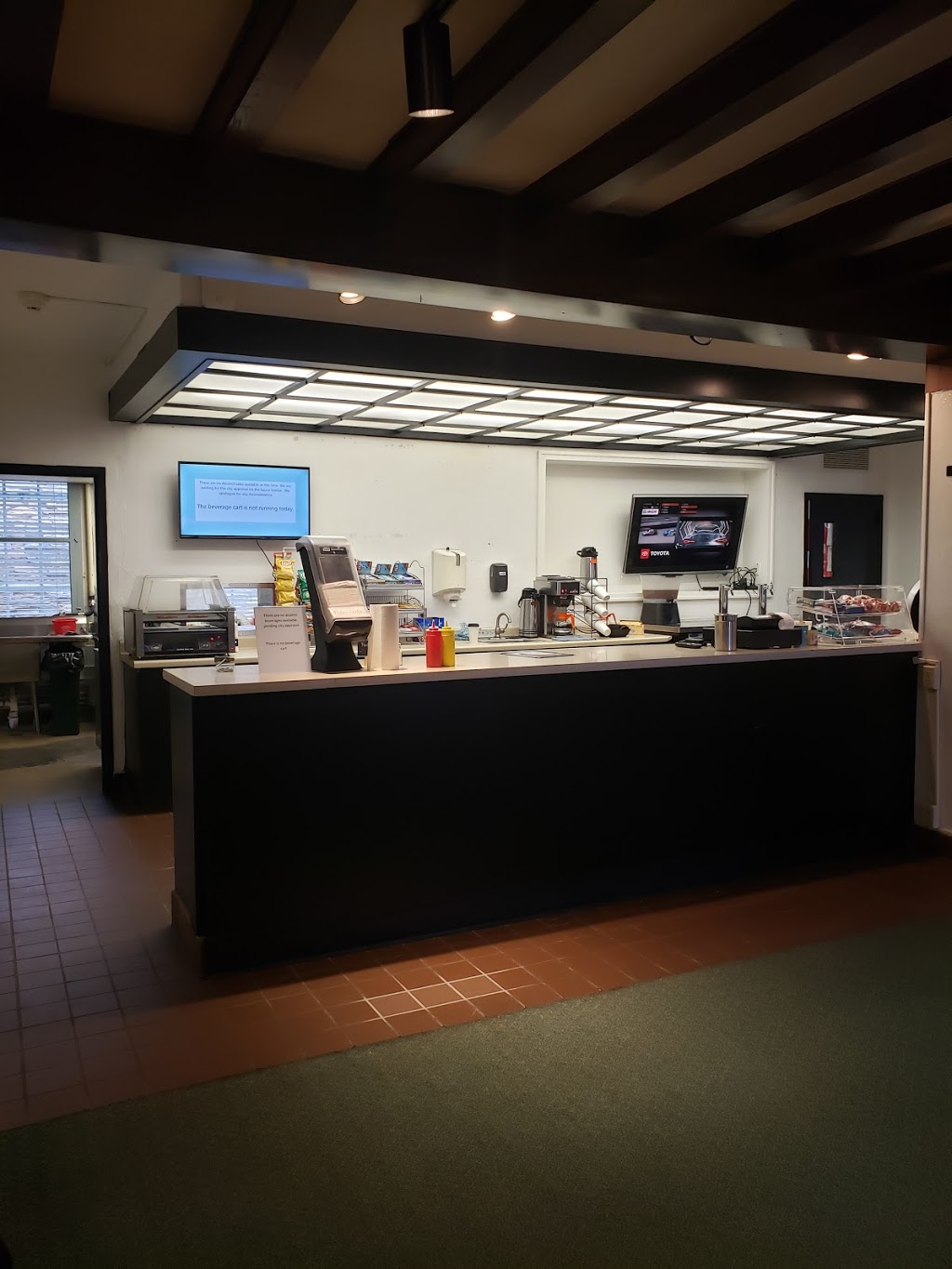 Columbia Cafe | restaurant | 3300 Central Ave NE, Minneapolis, MN 55418, USA | 6123805600 OR +1 612-380-5600