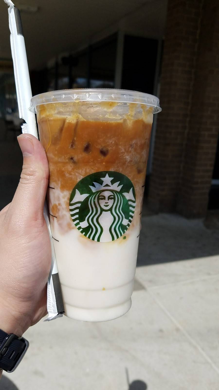 Starbucks | cafe | 6910-G Bradlick Shopping Center, Annandale, VA 22003, USA | 7039140358 OR +1 703-914-0358