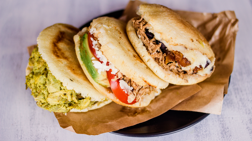 El Rincón De La arepera | restaurant | 183 W Hillsboro Blvd, Deerfield Beach, FL 33441, USA | 9545737378 OR +1 954-573-7378