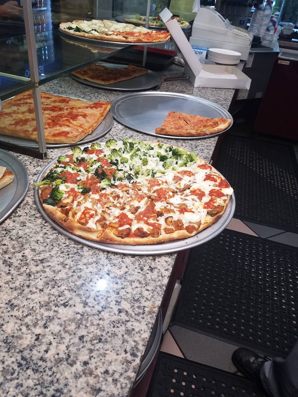Ciros Pizza | restaurant | 298 Jericho Turnpike, Floral Park, NY 11001, USA | 5167756237 OR +1 516-775-6237