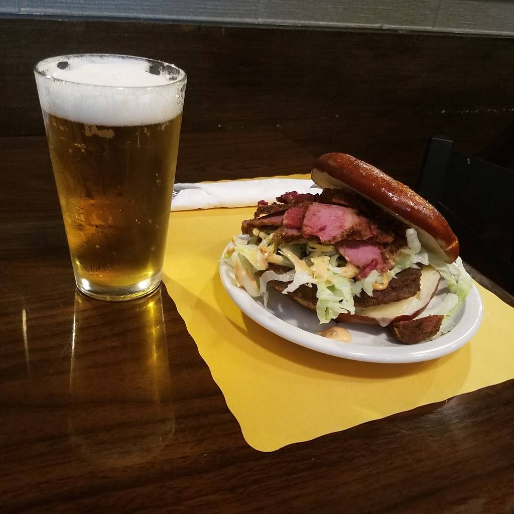 Finger Lakes Sausage And Beer | restaurant | 8 Linden St, Geneva, NY 14456, USA | 3153254125 OR +1 315-325-4125