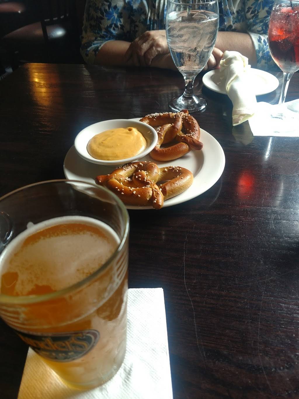 Tamaqua Station | restaurant | 18 N Railroad St, Tamaqua, PA 18252, USA | 5706683800 OR +1 570-668-3800