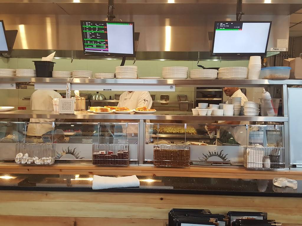 Sunset Grill | restaurant | 2212 Lake Shore Blvd W, Etobicoke, ON M8V 0E3, Canada | 4162522777 OR +1 416-252-2777