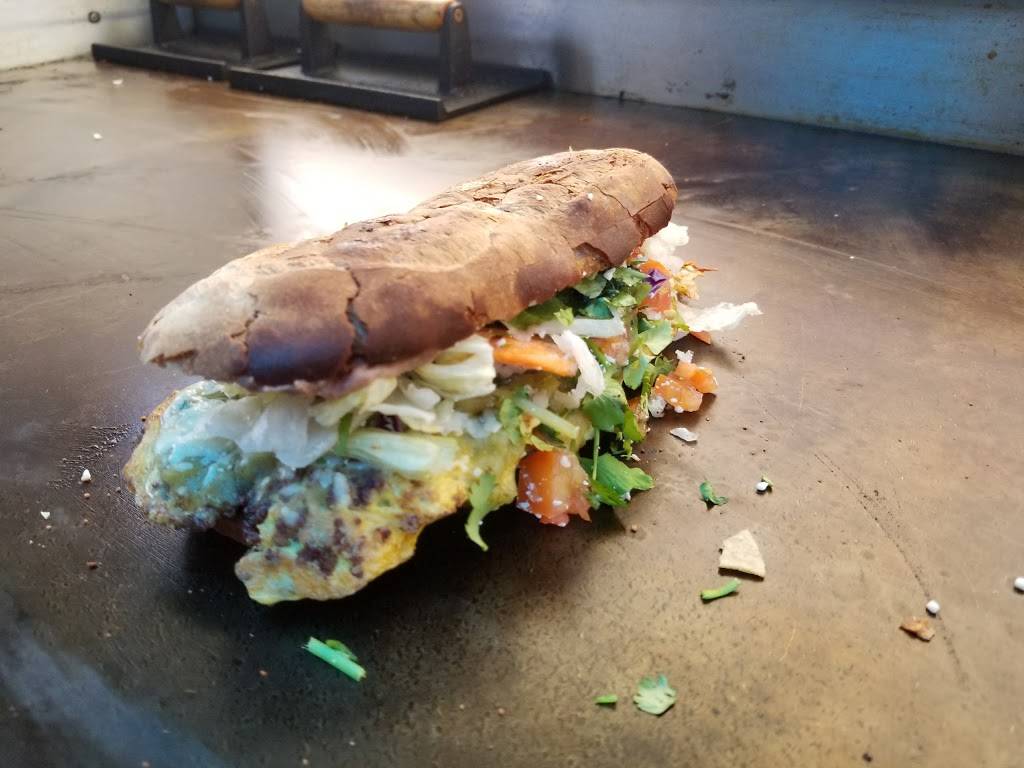 El Uli Mar Y Tierra | restaurant | 12852 Foothill Blvd, Sylmar, CA 91342, USA | 8188267445 OR +1 818-826-7445