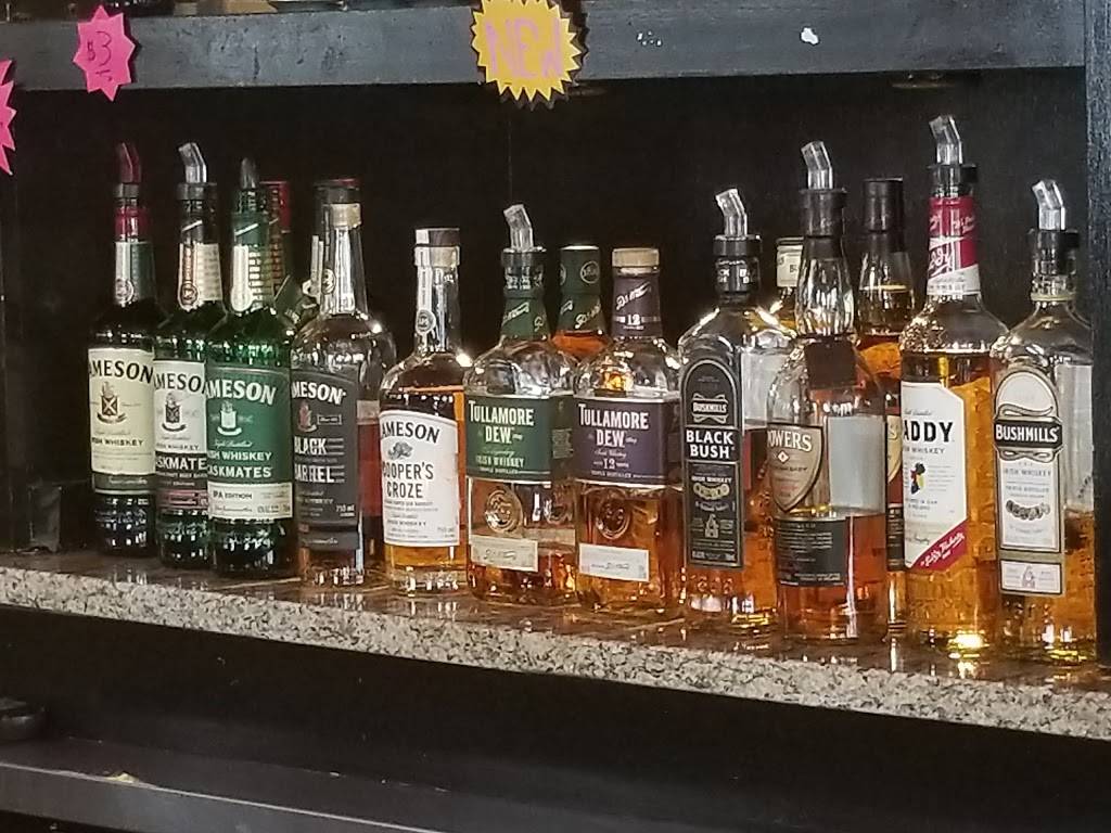 Hilltown Tavern | restaurant | 326 Roxborough Ave, Philadelphia, PA 19128, USA | 2677665835 OR +1 267-766-5835