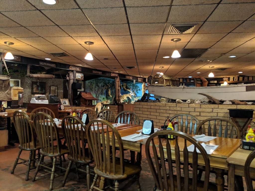 The Yearling Restaurant | restaurant | Hawthorne, FL 32640, USA | 3524663999 OR +1 352-466-3999