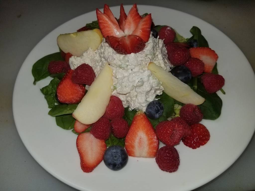 Brianas Pancake House | restaurant | 10 N Island Ave, Batavia, IL 60510, USA | 6304544570 OR +1 630-454-4570