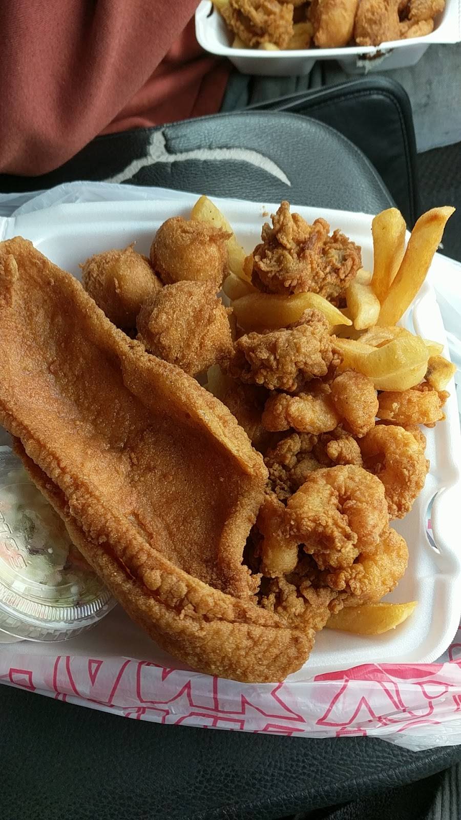 Shelleys Seafood | restaurant | 1515 3rd Ave, Conway, SC 29526, USA | 8432482640 OR +1 843-248-2640