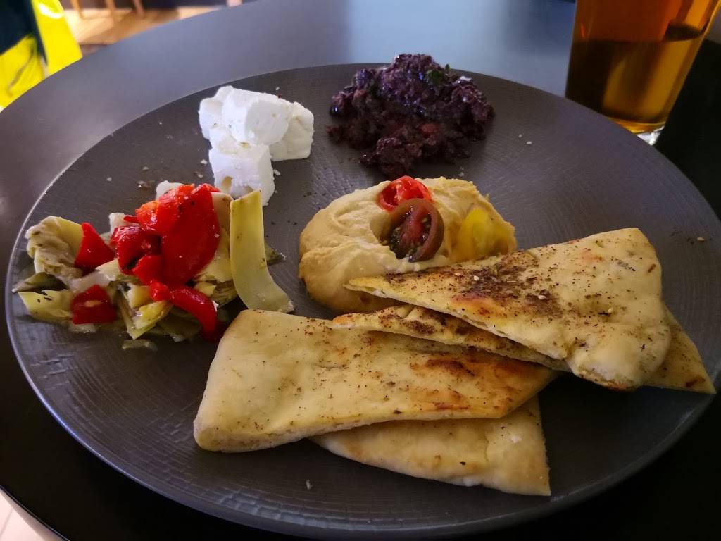 The Kitchen by Wolfgang Puck | restaurant | Concourse A Gate A22, Dulles, VA 20166, USA | 7035721101 OR +1 703-572-1101