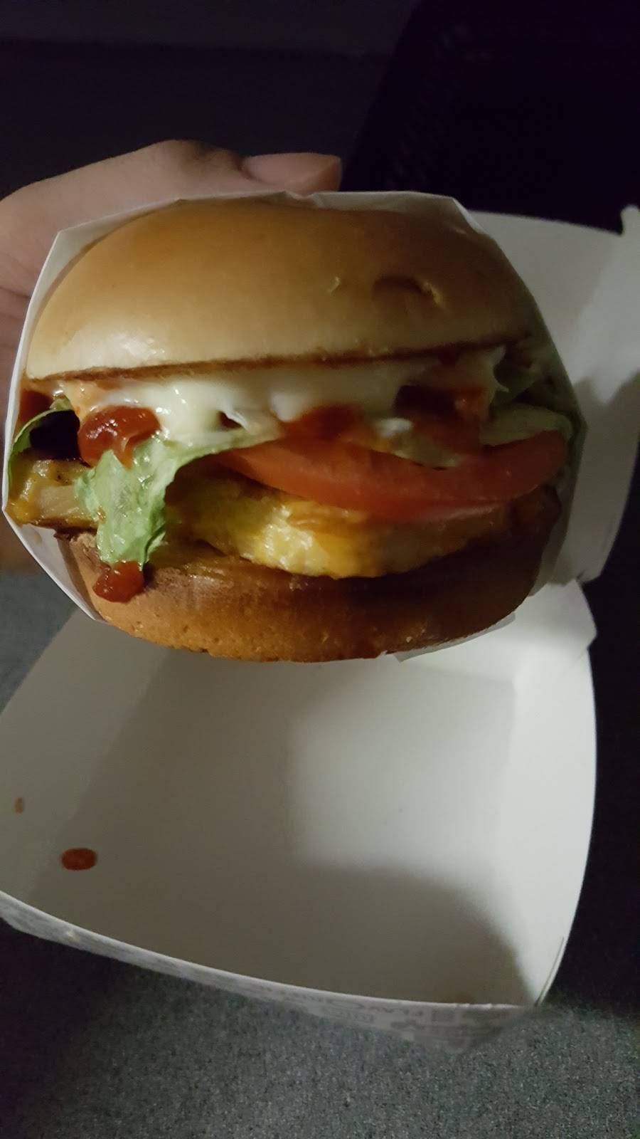 Jack in the Box | restaurant | 302 N Main St Ste 3, Highlands, TX 77562, USA | 2818436622 OR +1 281-843-6622