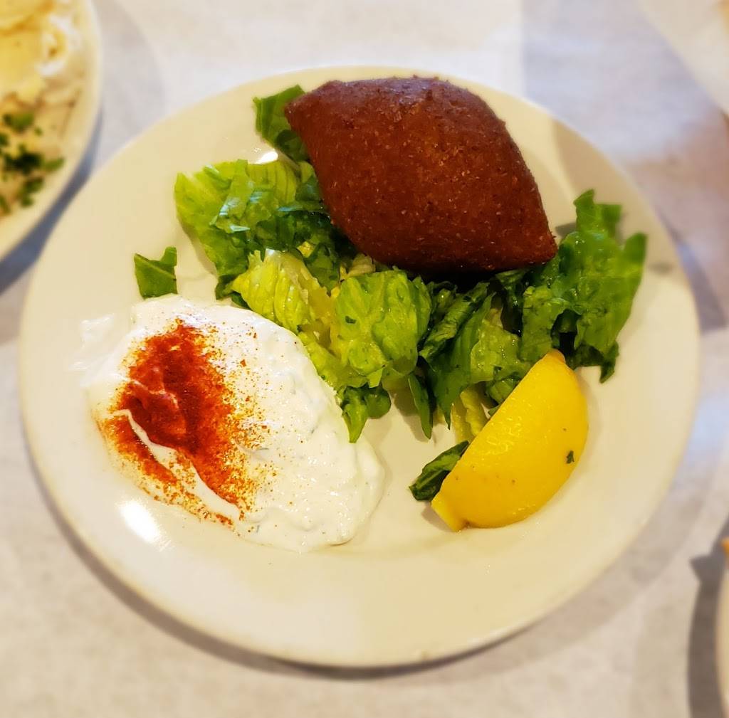 Cafe Petra Greek & Lebanese Restaurant | cafe | 5712 Commerce St, St Francisville, LA 70775, USA | 2256354035 OR +1 225-635-4035