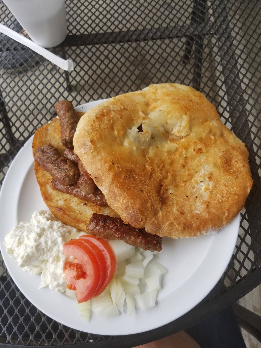 Euro Grill | restaurant | 967 Elmhurst Rd, Des Plaines, IL 60016, USA | 8472584180 OR +1 847-258-4180