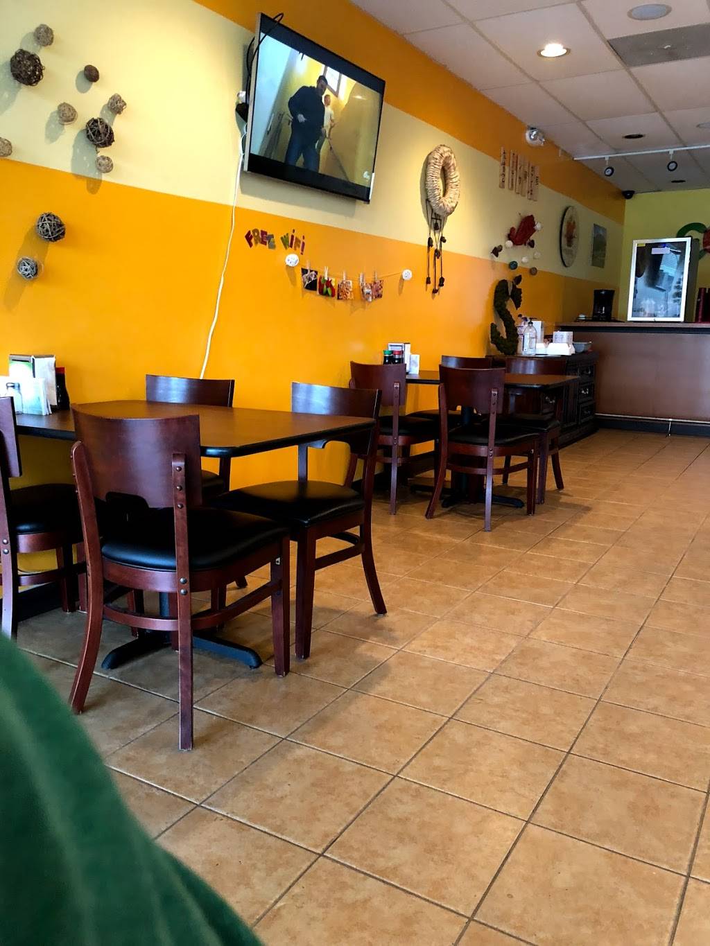 Hibachi Xpress | restaurant | 775 Goodman Rd E, Southaven, MS 38671, USA | 9018705775 OR +1 901-870-5775