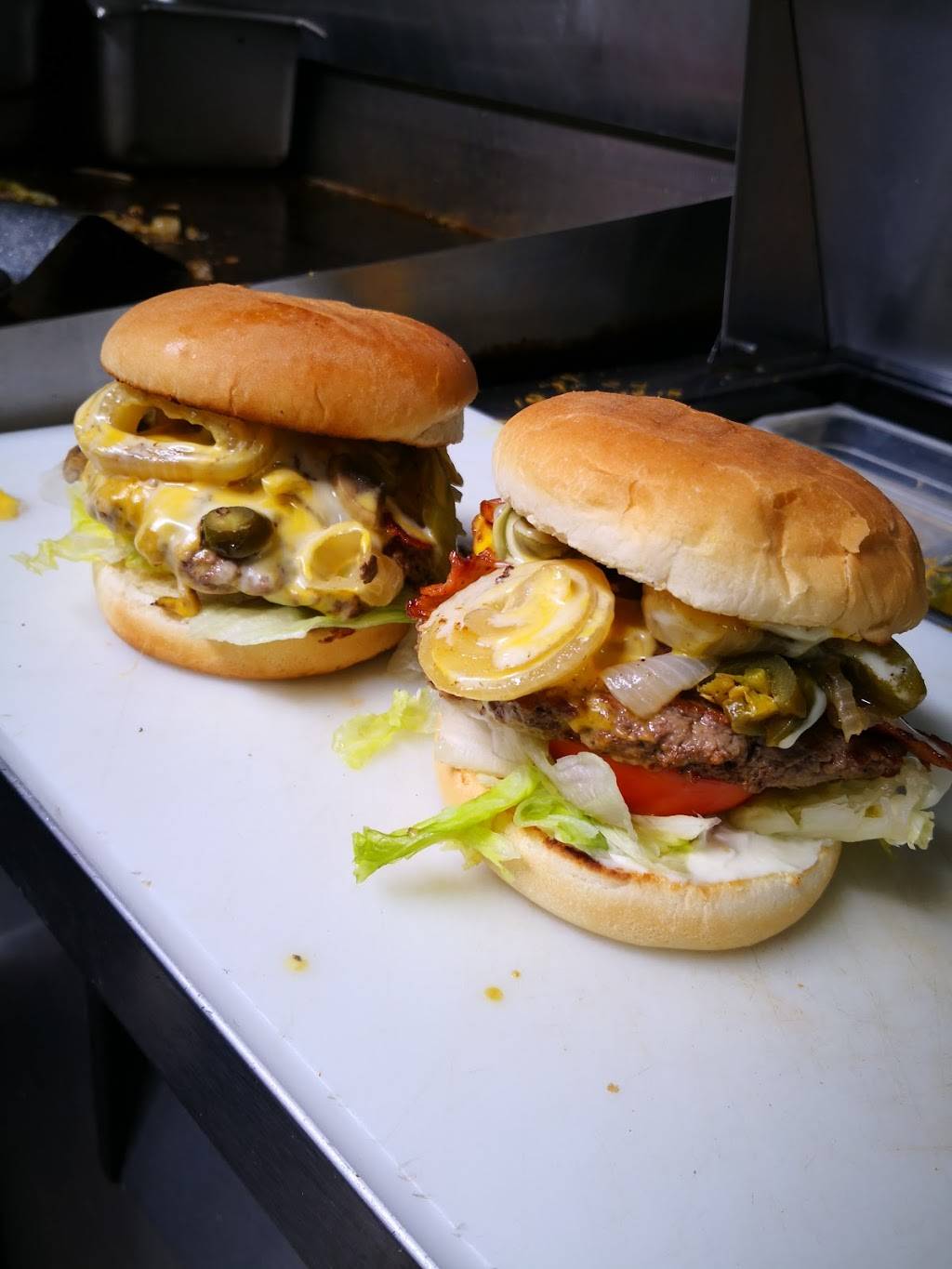 Navajo Burger (W/menu) | restaurant | 7028 Navajo Trail, Fort Worth, TX 76135, USA | 8172379992 OR +1 817-237-9992