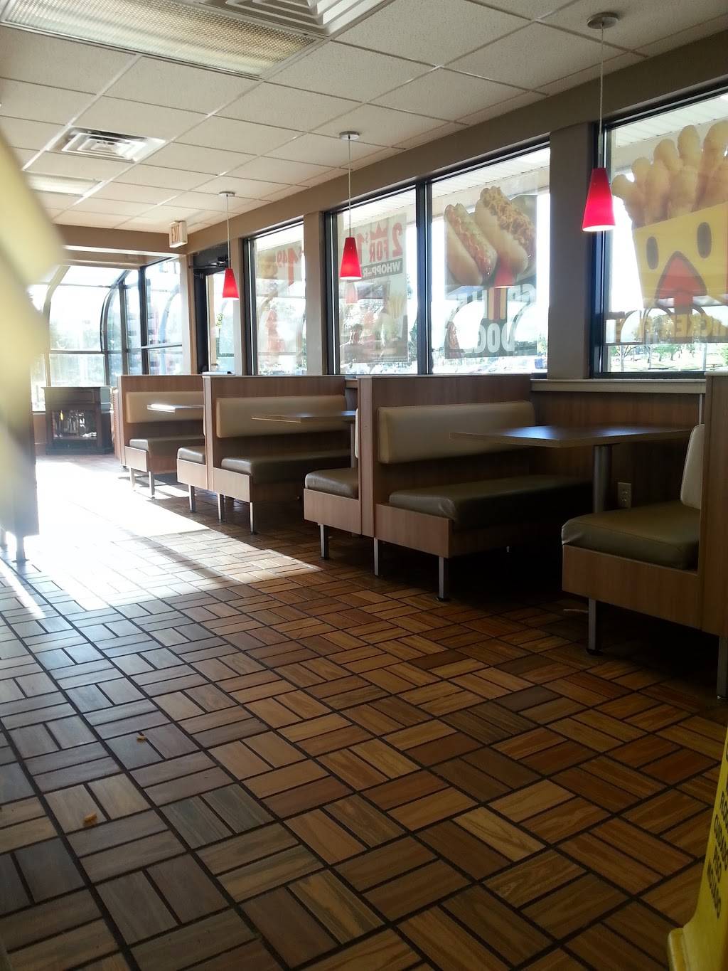 Burger King | restaurant | 1405 E Court Ave, Des Moines, IA 50316, USA | 5152630767 OR +1 515-263-0767