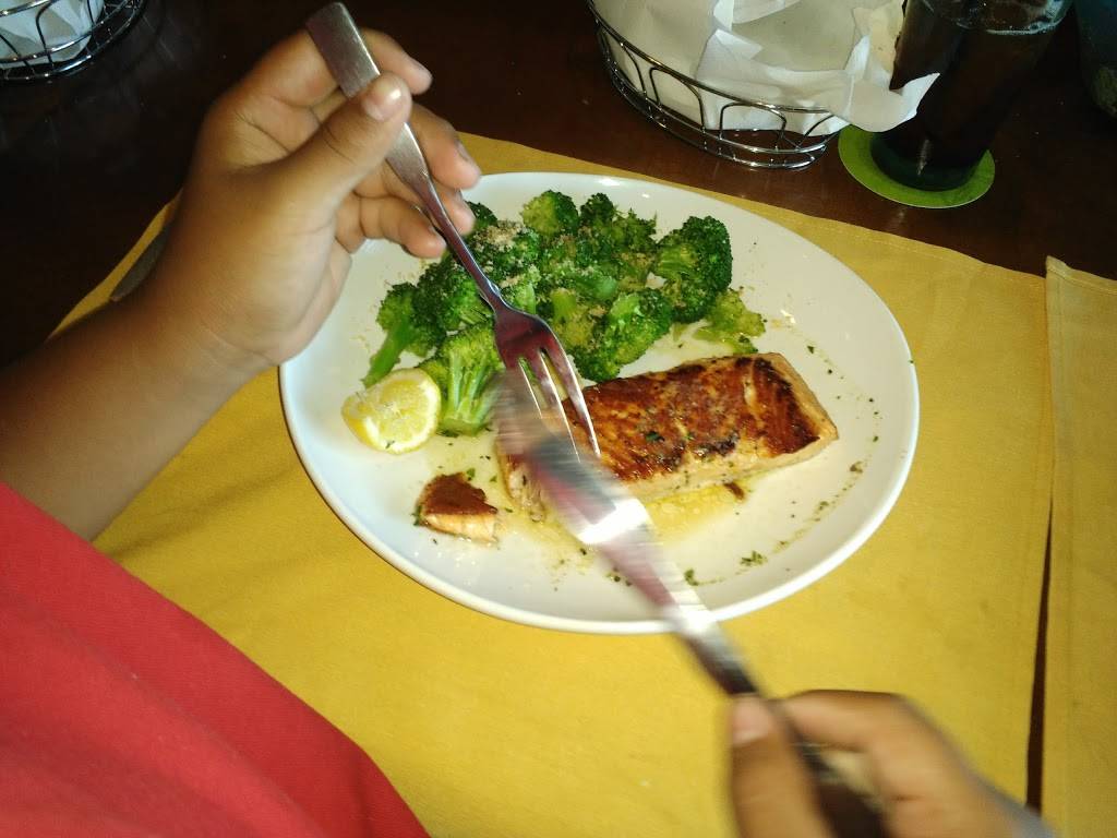 Olive Garden Italian Restaurant | meal takeaway | 5500 Grossmont Center Dr, La Mesa, CA 91942, USA | 6194607221 OR +1 619-460-7221