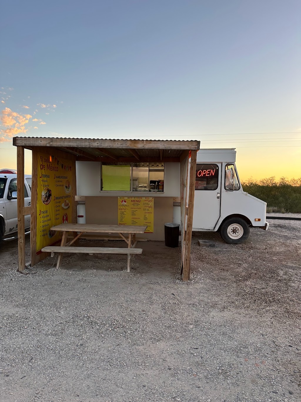 La Nortenita | restaurant | Twin Wells Rd, Loving, NM 88256, USA | 5759881977 OR +1 575-988-1977