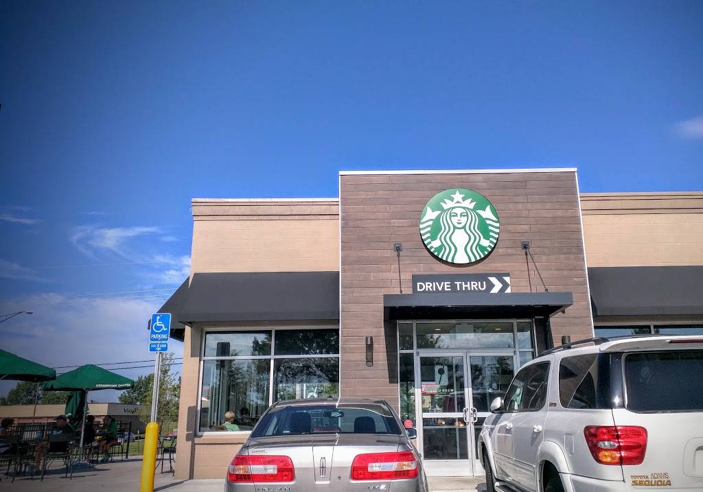 Starbucks | cafe | 11870 W 135th St, Overland Park, KS 66221, USA | 8166632508 OR +1 816-663-2508