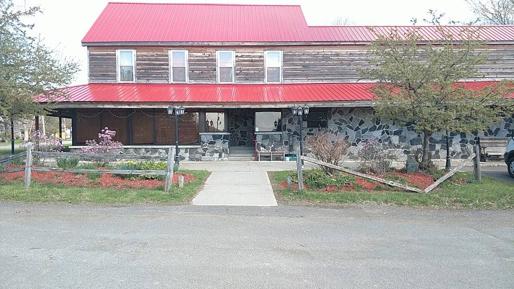 Brunswick BBQ & Brew | restaurant | 3925 NY-2, Troy, NY 12180, USA | 5182799993 OR +1 518-279-9993