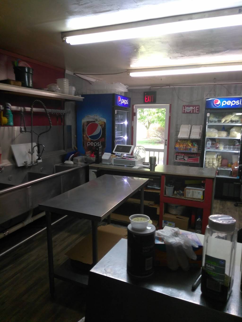 Jo-Jos Pizza | restaurant | 9262, 4980 Lockbourne Rd, Lockbourne, OH 43137, USA | 6144979550 OR +1 614-497-9550