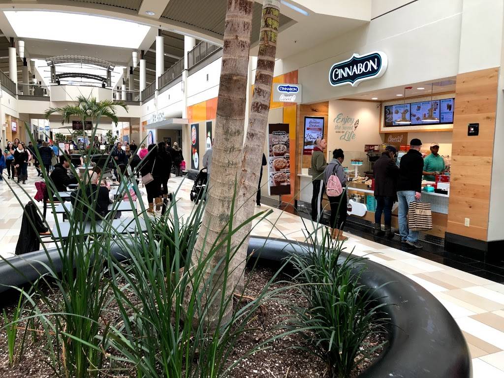 Cinnabon | restaurant | 120 Crossgates Mall Rd Suite 1, Albany, NY 12203, USA | 5182500996 OR +1 518-250-0996