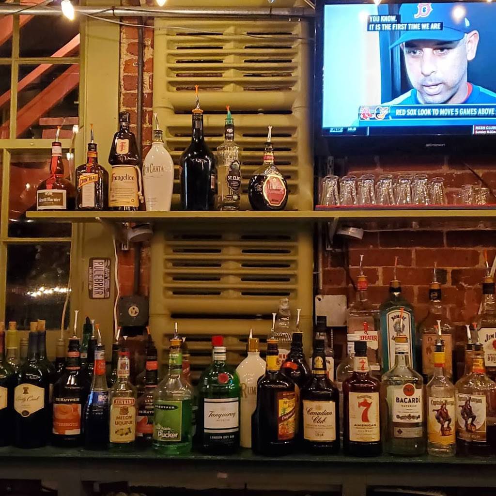 The Garage at The Governors Inn | restaurant | 78 Wakefield St, Rochester, NH 03867, USA | 6033320107 OR +1 603-332-0107