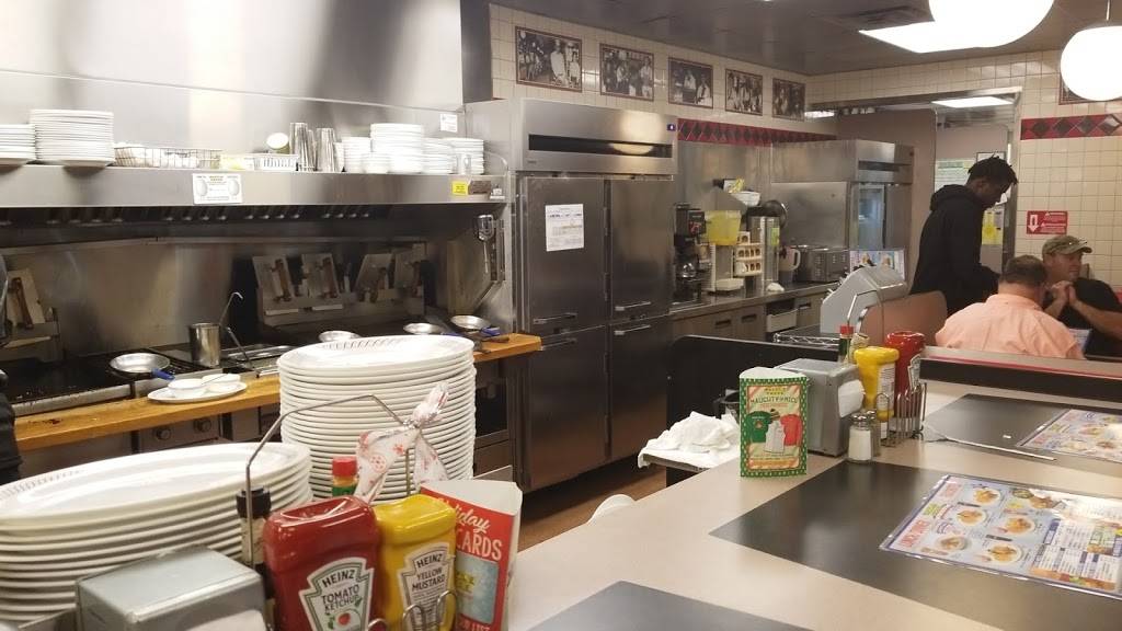 Waffle House | meal takeaway | 4554 LA-1, Raceland, LA 70394, USA | 9855373344 OR +1 985-537-3344