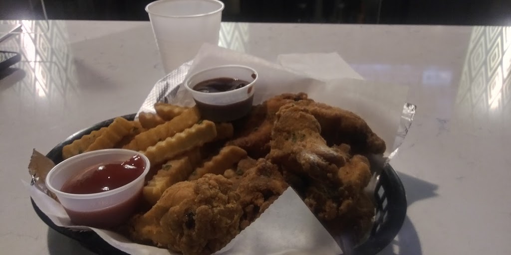 Taste Kitchen and Cocktails | restaurant | 3945 N 35th St, Milwaukee, WI 53216, USA | 4148851107 OR +1 414-885-1107