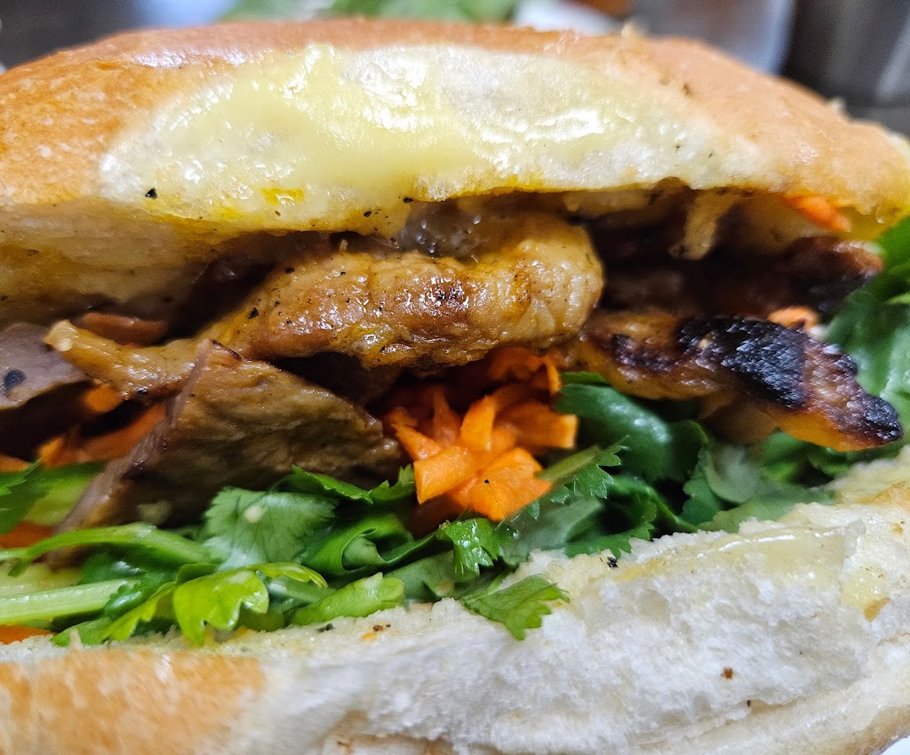 Pho Vy | restaurant | 2040 Columbus Pkwy, Benicia, CA 94510, USA | 7077471688 OR +1 707-747-1688