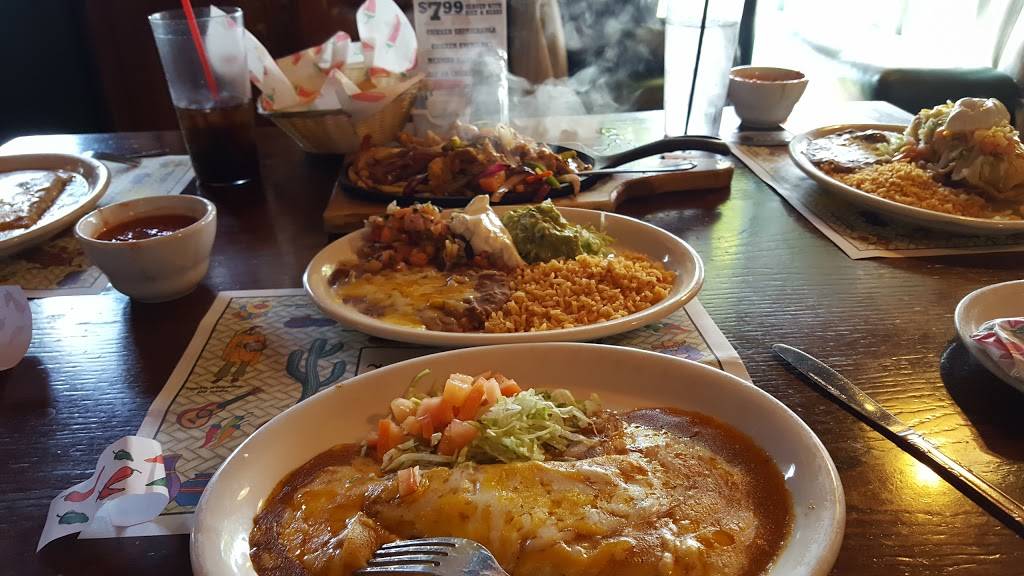 Pepper Garcias | restaurant | 3301 Terminal Dr, Santa Maria, CA 93455, USA | 8059284088 OR +1 805-928-4088