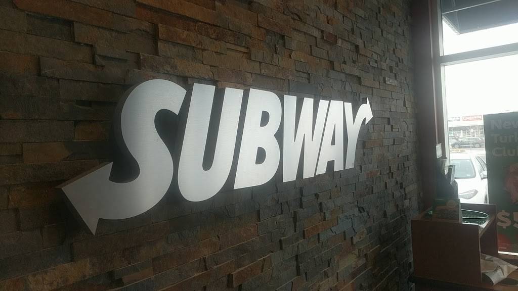 Subway | restaurant | Creekside Crossing, 1510 Dundas St E #5, Mississauga, ON L4X 1L4, Canada | 9058978558 OR +1 905-897-8558